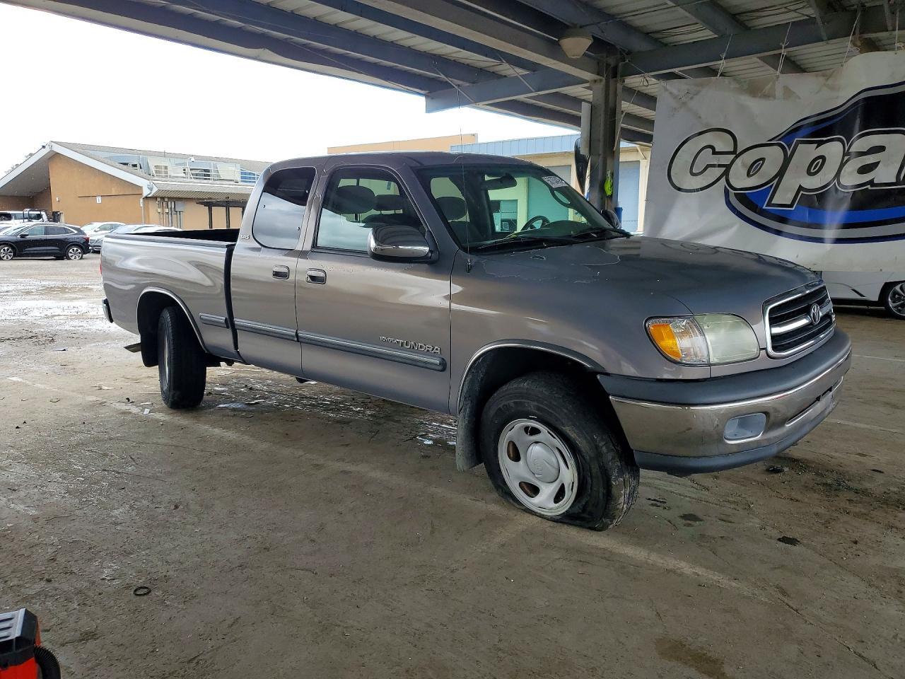 2002 Toyota Tundra SR5 V8