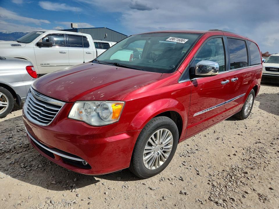 2013 Chrysler Town & Country Touring l