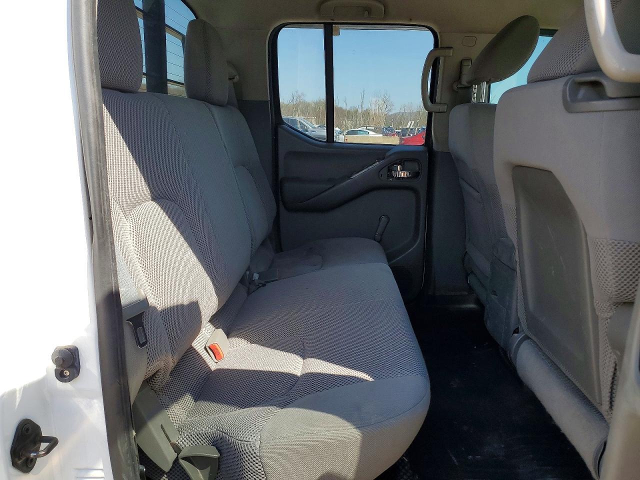 2012 Nissan Frontier S