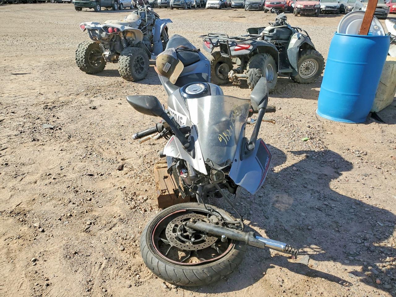 2016 Yama YZFR3