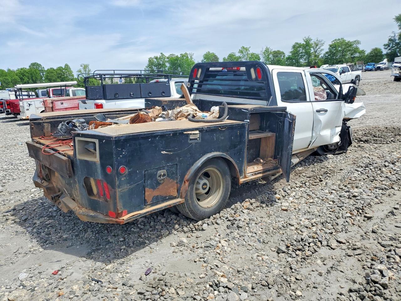 2015 Chevrolet Silverado Flatbed Truck