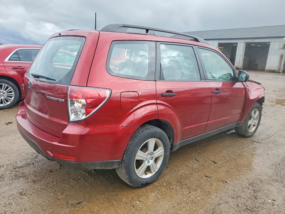 2010 Subaru Forester xs