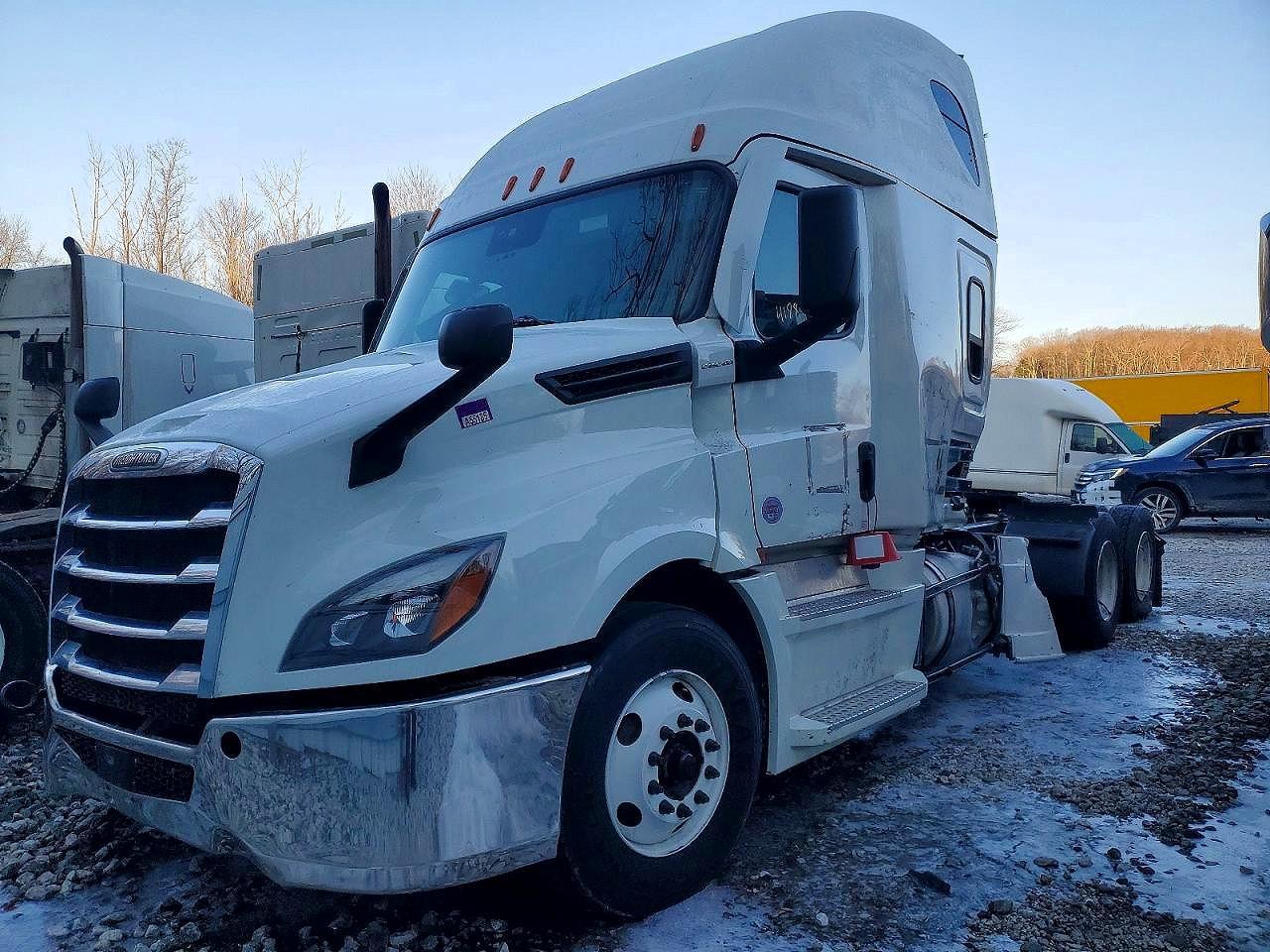 2022 Freightliner Cascadia 126 Semi Truck