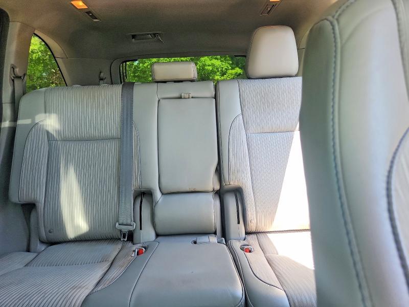 2016 Toyota Highlander le Plus