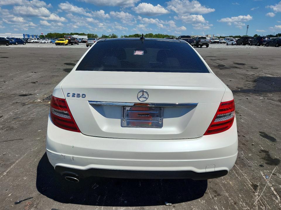 2014 Mercedes-Benz C 250