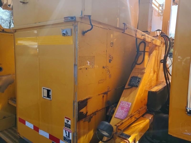 2011 International 4400 Bucket Truck