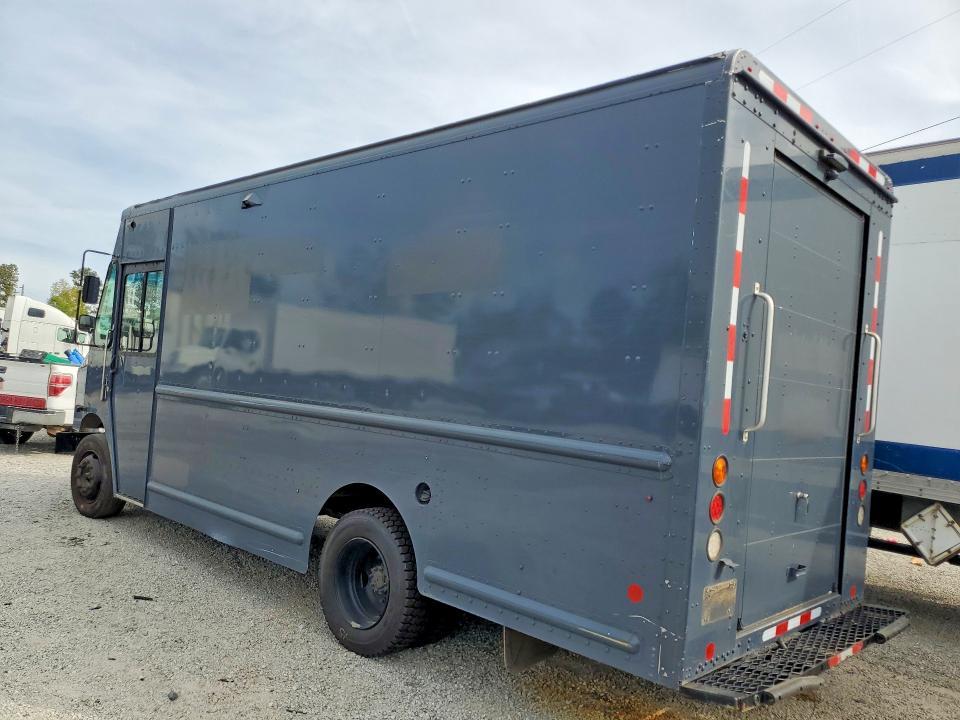 2021 Freightliner MT45G Chassis Delivery Truck
