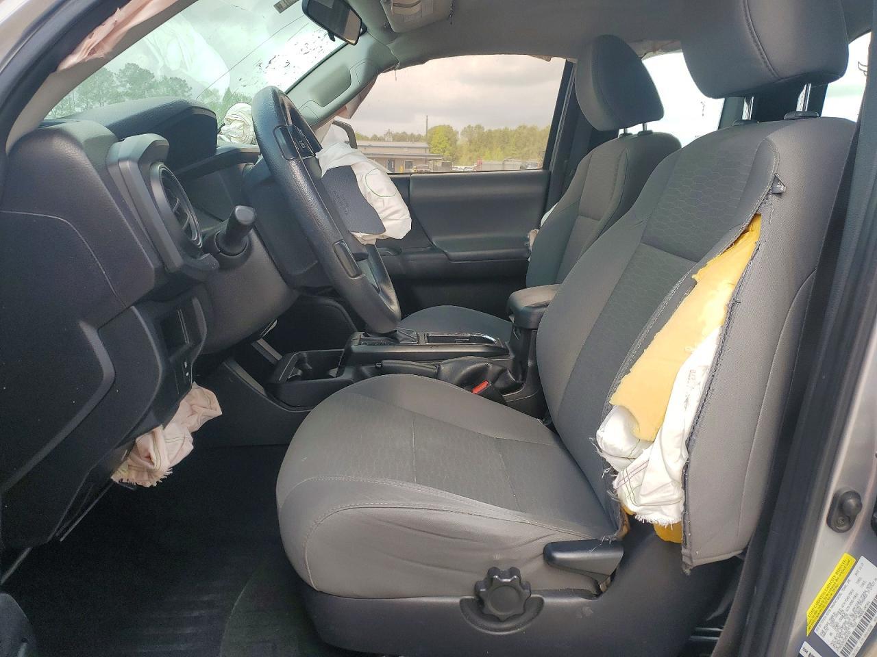 2016 Toyota Tacoma SR