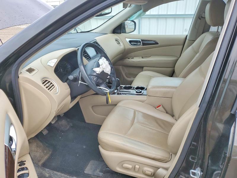 2016 Nissan Pathfinder sl