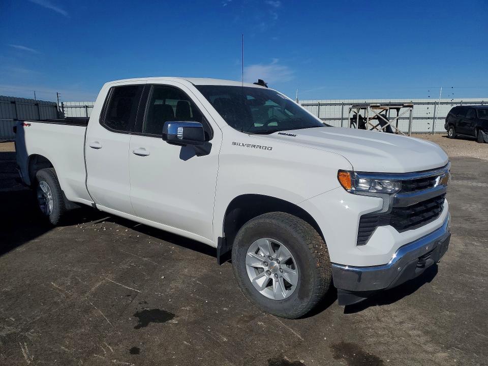 2025 Chevrolet Silverado K1500 LT