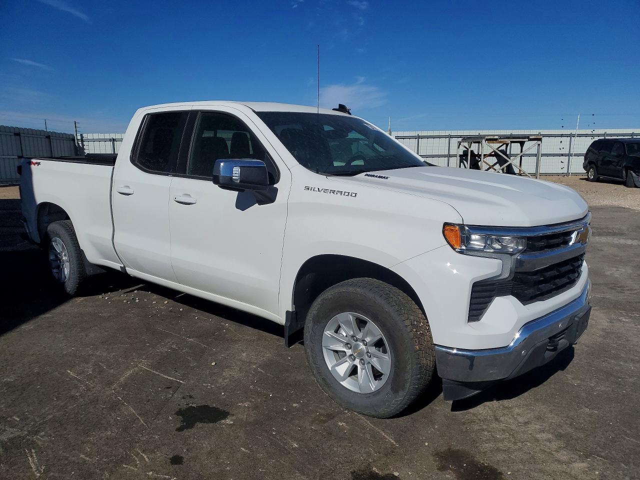2025 Chevrolet Silverado K1500 LT