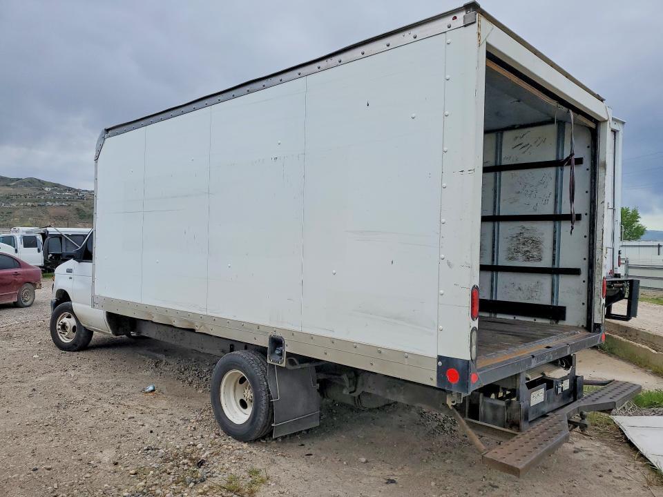 2014 Ford E350 BOX Truck