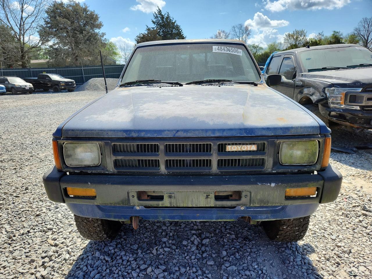 1985 Toyota Pickup Base