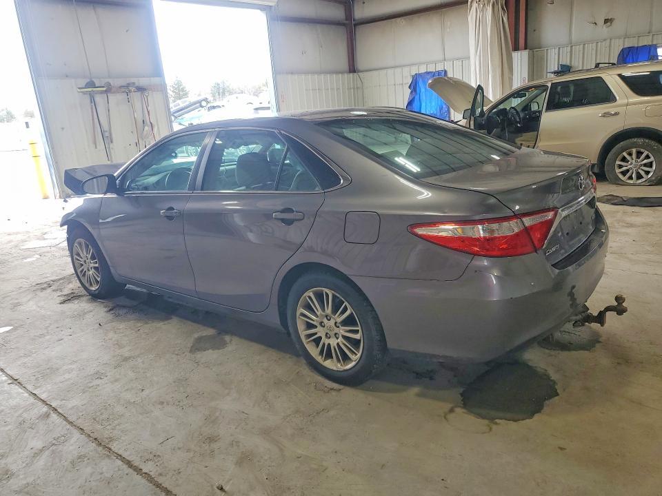 2015 Toyota Camry le