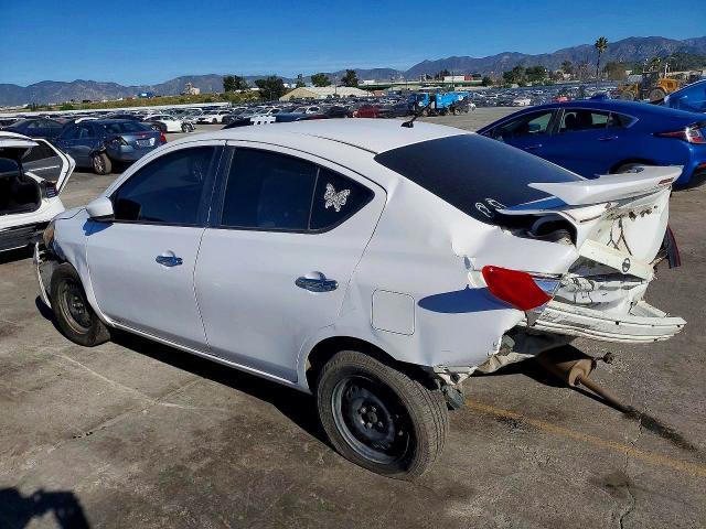 2017 Nissan Versa 1.6 Base
