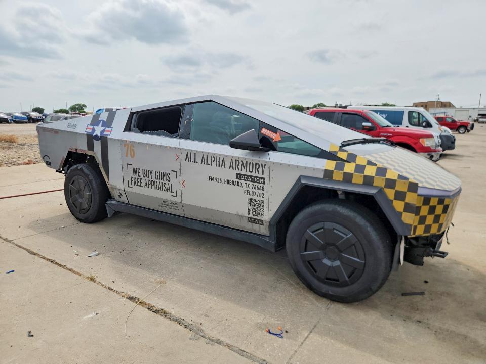 2024 Tesla Cybertruck