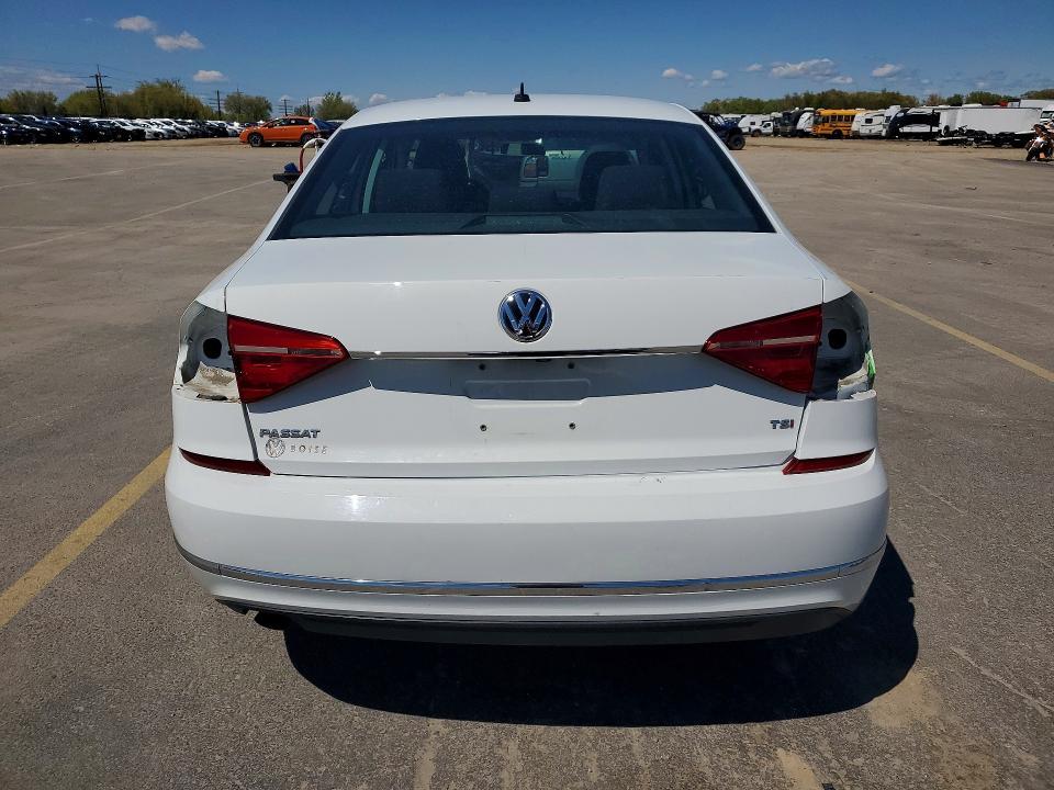 2016 Volkswagen Passat s