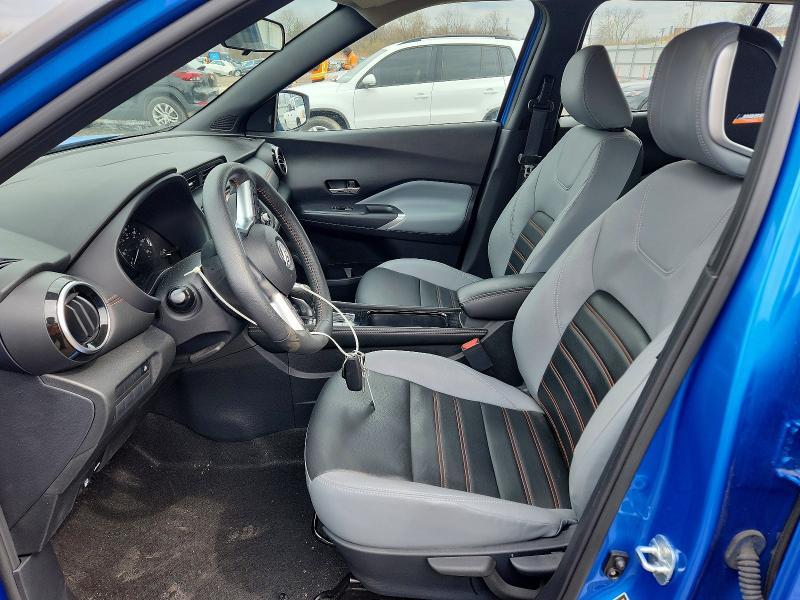 2023 Nissan Kicks sr