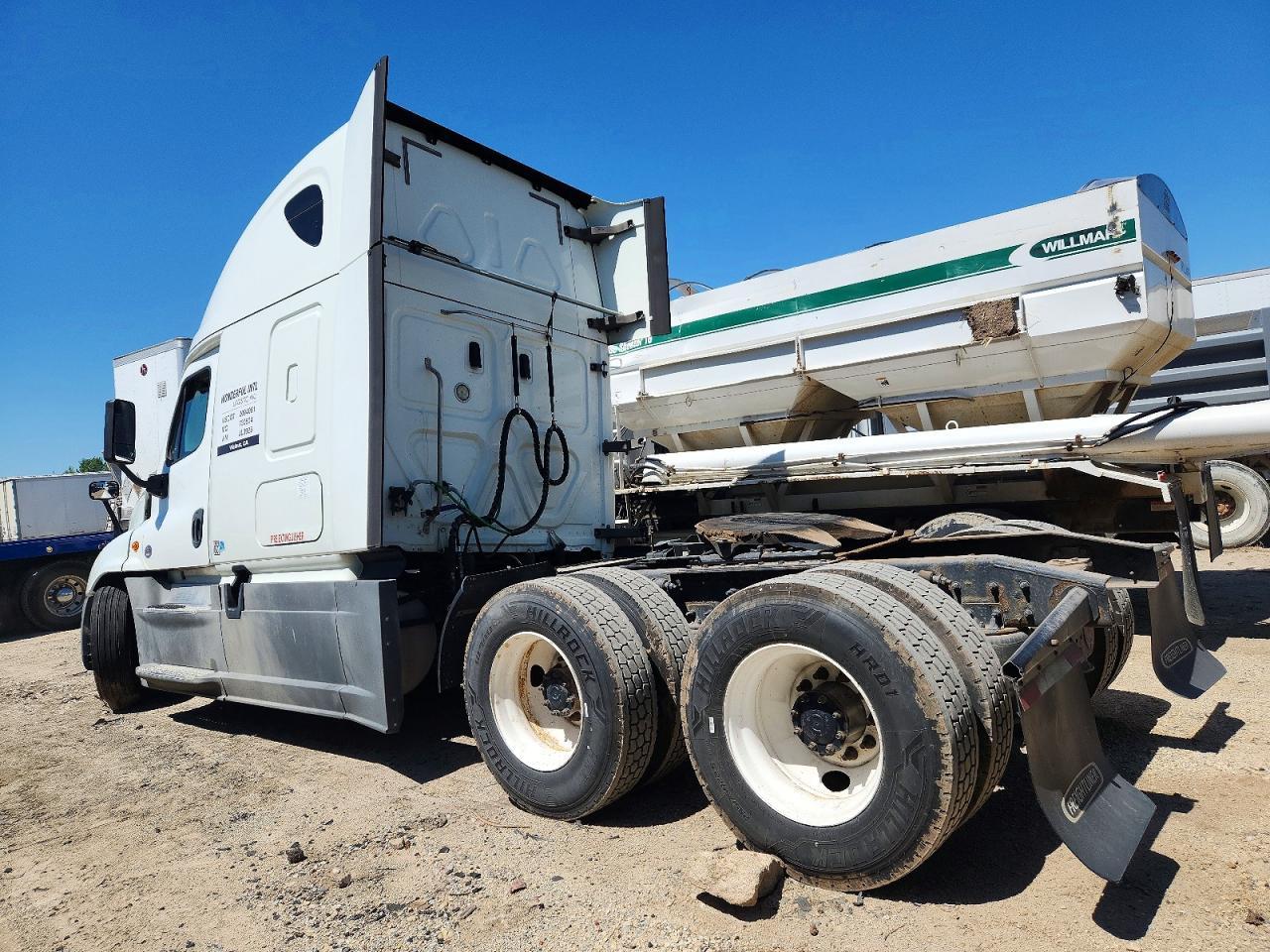 2019 Freigliner 2019 Freightliner Cascadia 125 Semi Truck