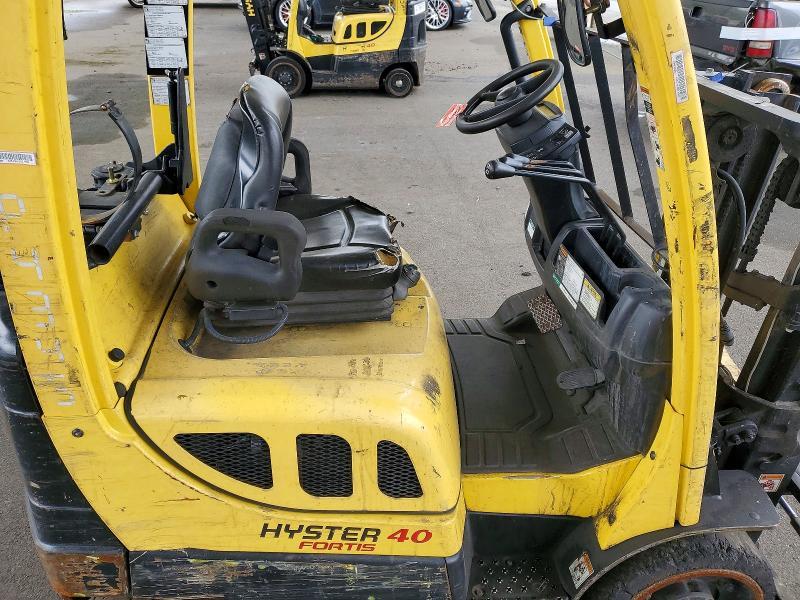 2016 Hyster Forklift