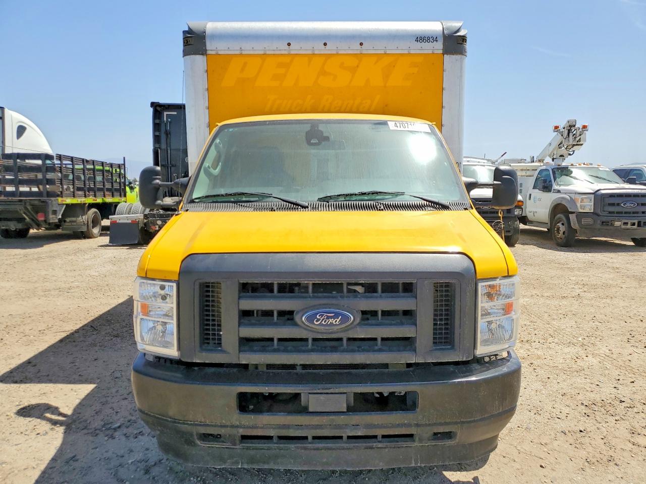 2022 Ford E350 BOX Truck