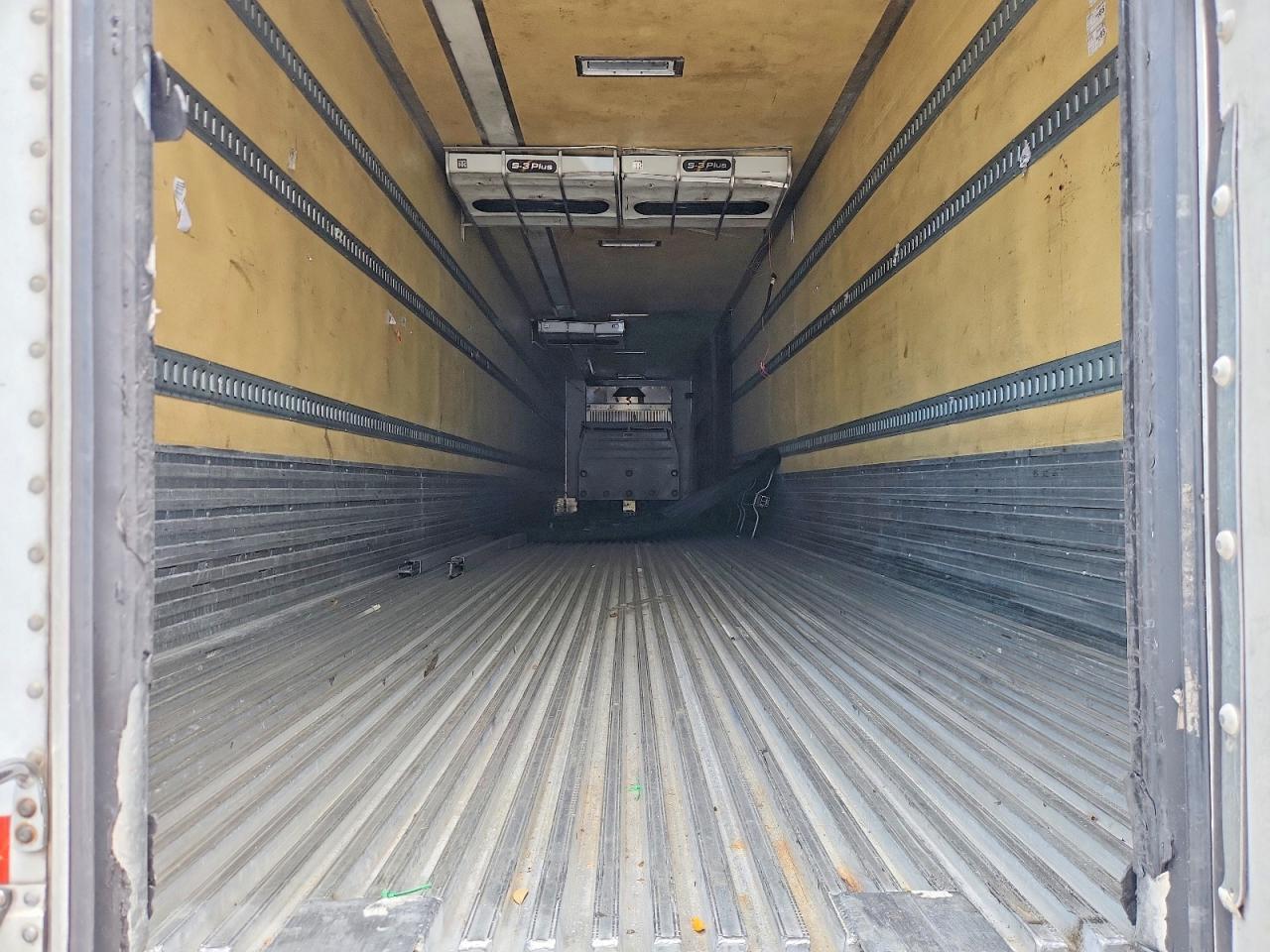 2015 Utility VS2RA Refrigerated Van Trailer