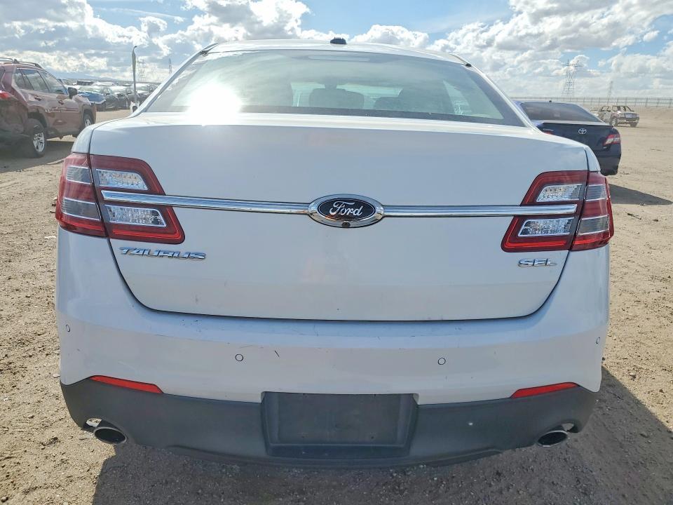 2016 Ford Taurus sel