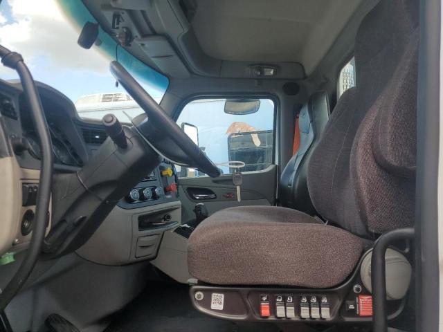 2018 Peterbilt 579 Semi Truck