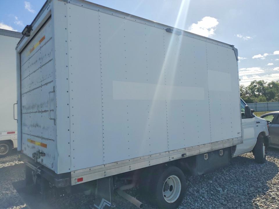 2013 Ford E250 BOX Truck