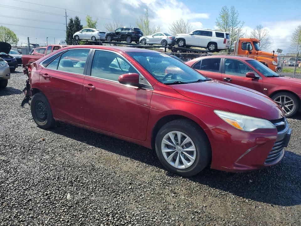 2016 Toyota Camry le