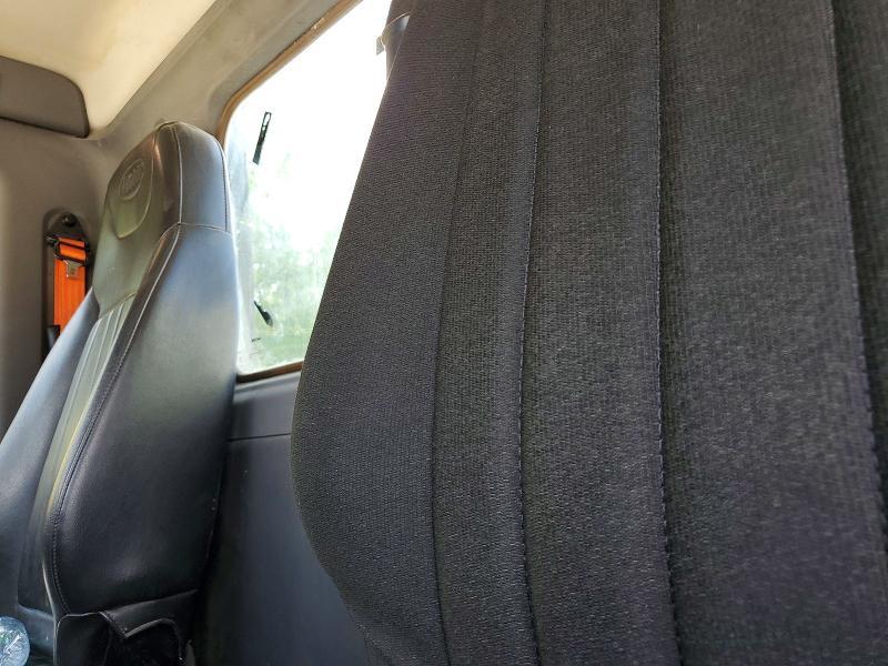 2017 Peterbilt 579 Semi Truck