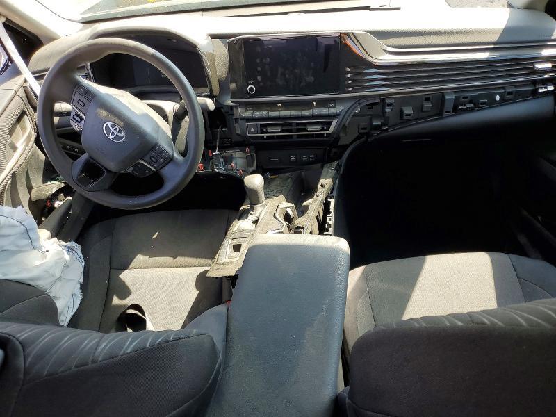 2025 Toyota Camry le