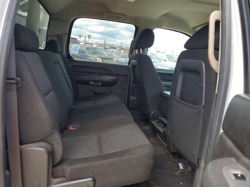 2014 Chev Rolet Silverado 2500 Cargo Utility / Service Truck