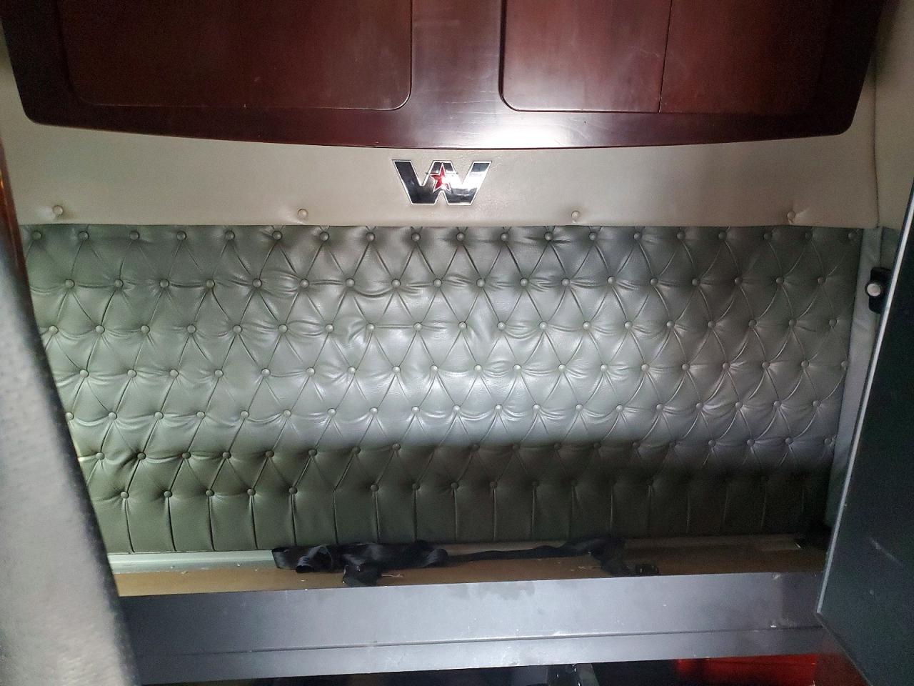 2020 Western Star 2020 Western Star 4900 Semi Truck