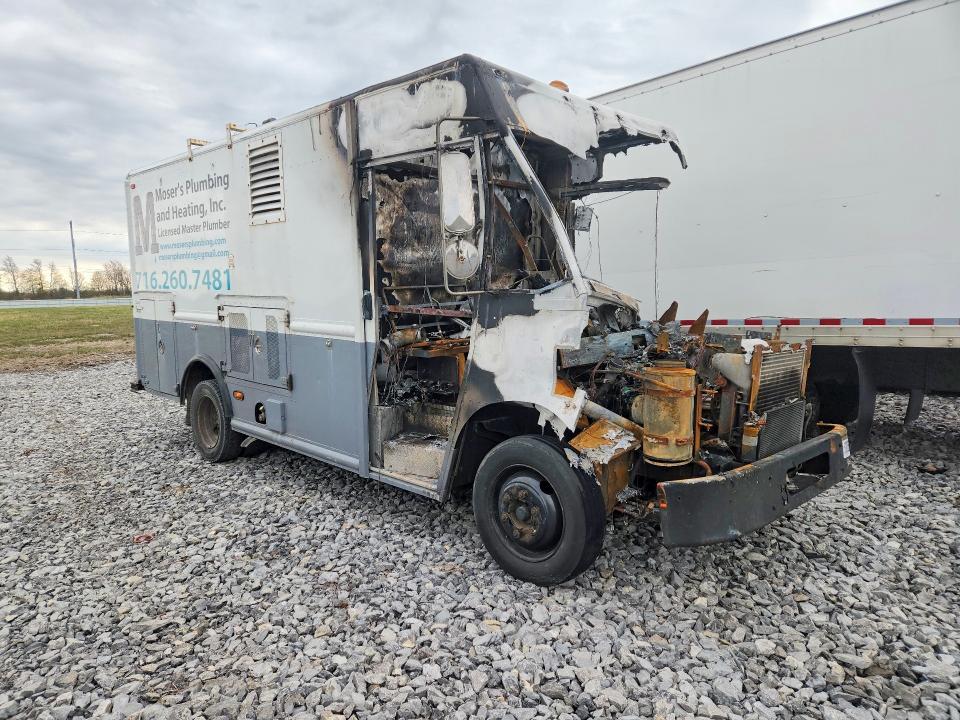 2010 Freigliner 2010 Freightliner MT45 Chassis Delivery Truck