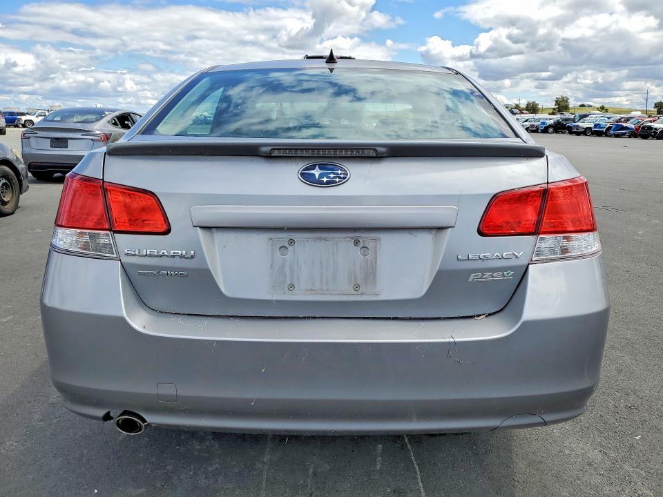 2011 Subaru Legacy 2.5i Premium