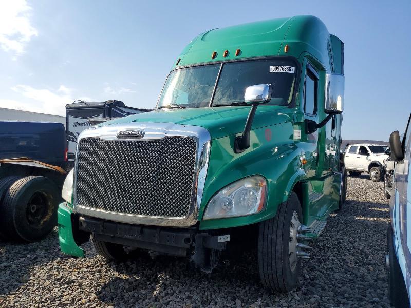 2016 Freigliner 2016 Freightliner Cascadia 125 Semi Truck