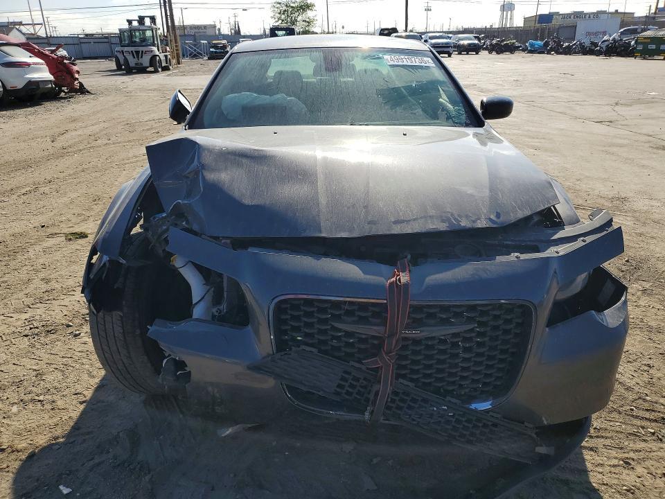 2020 Chrysler 300 Touring