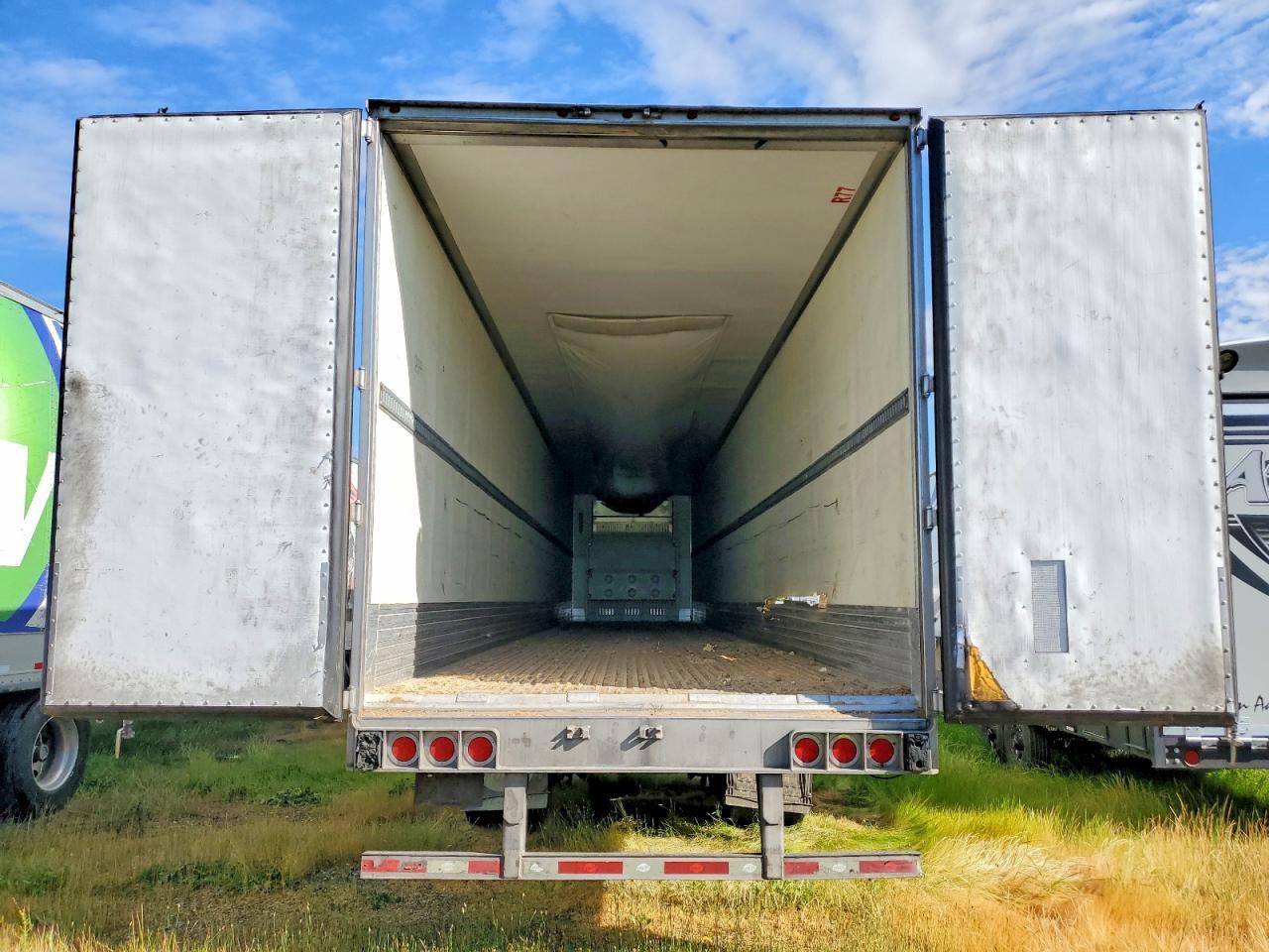 2017 Utility VS2RA Refrigerated Van Trailer