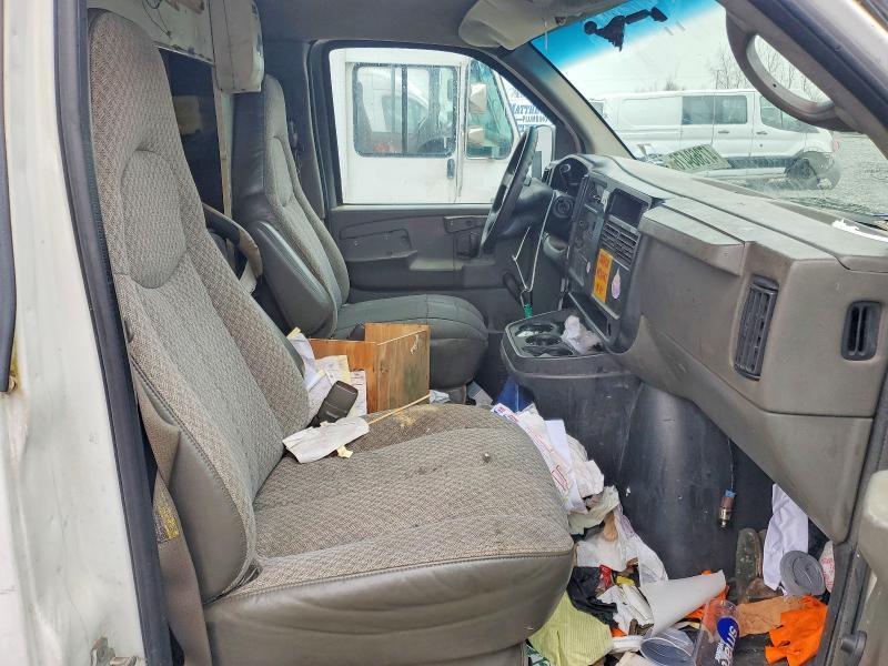 2005 Chev Express G3500