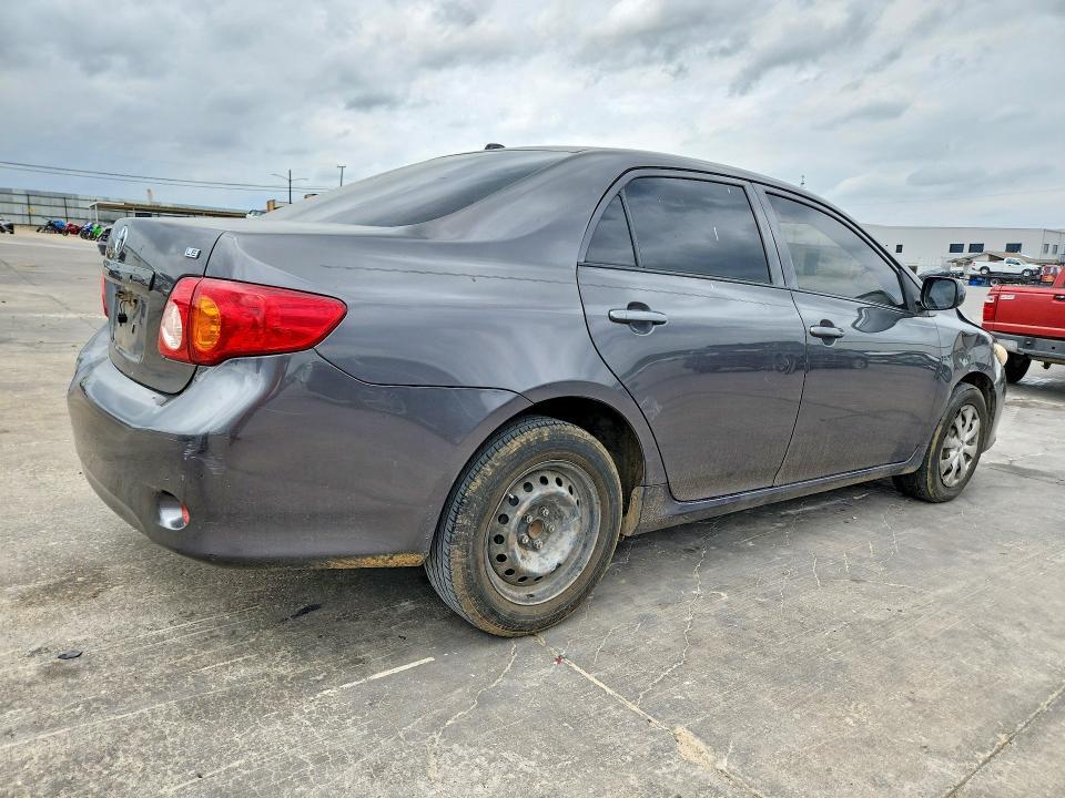 2010 Toyota Corolla le