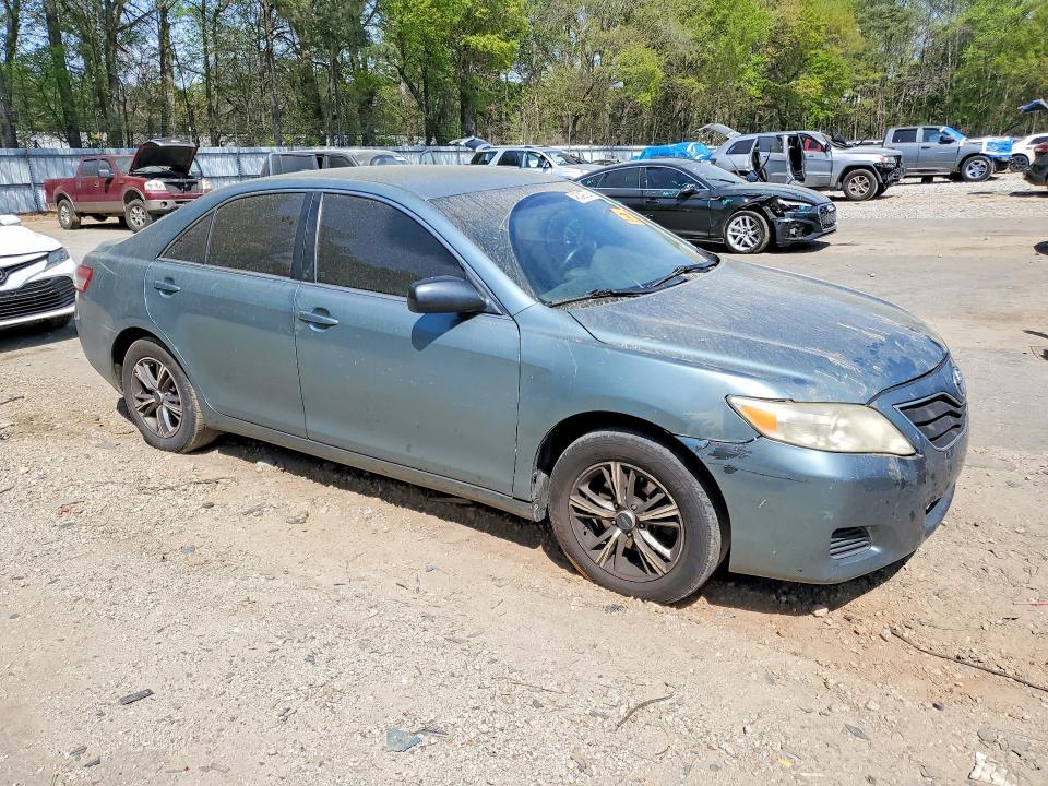 2010 Toyota Camry le