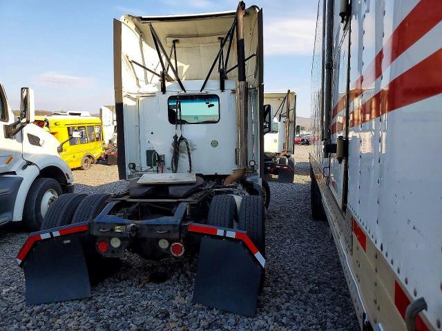 2017 Peterbilt 579 Semi Truck