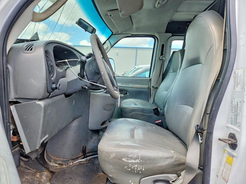 2008 Ford Econoline E250 van