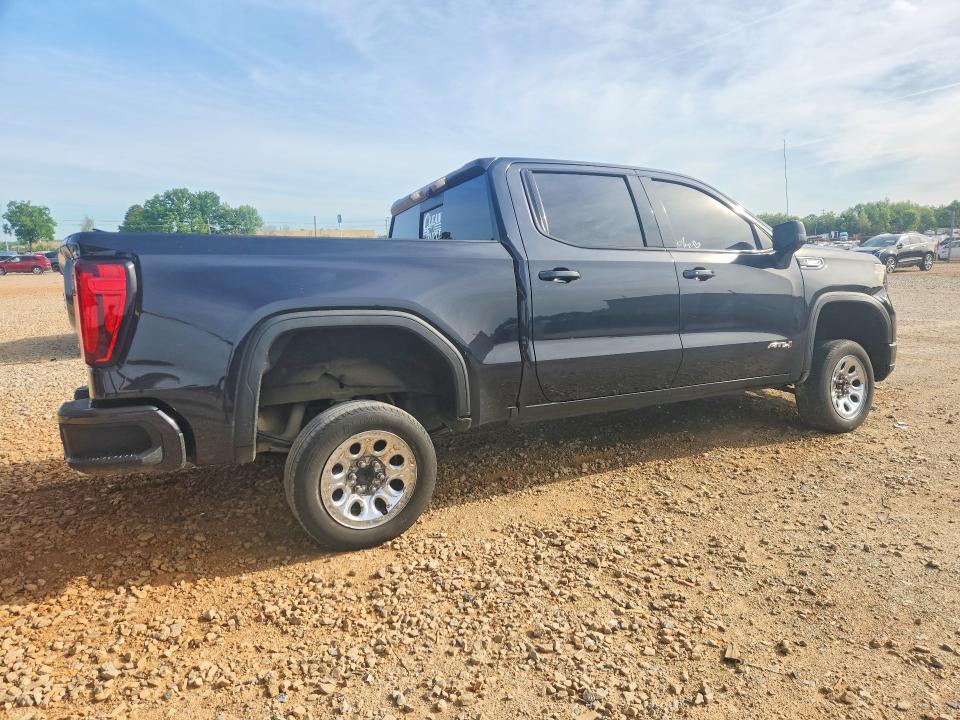 2022 GMC Sierra K1500 AT4
