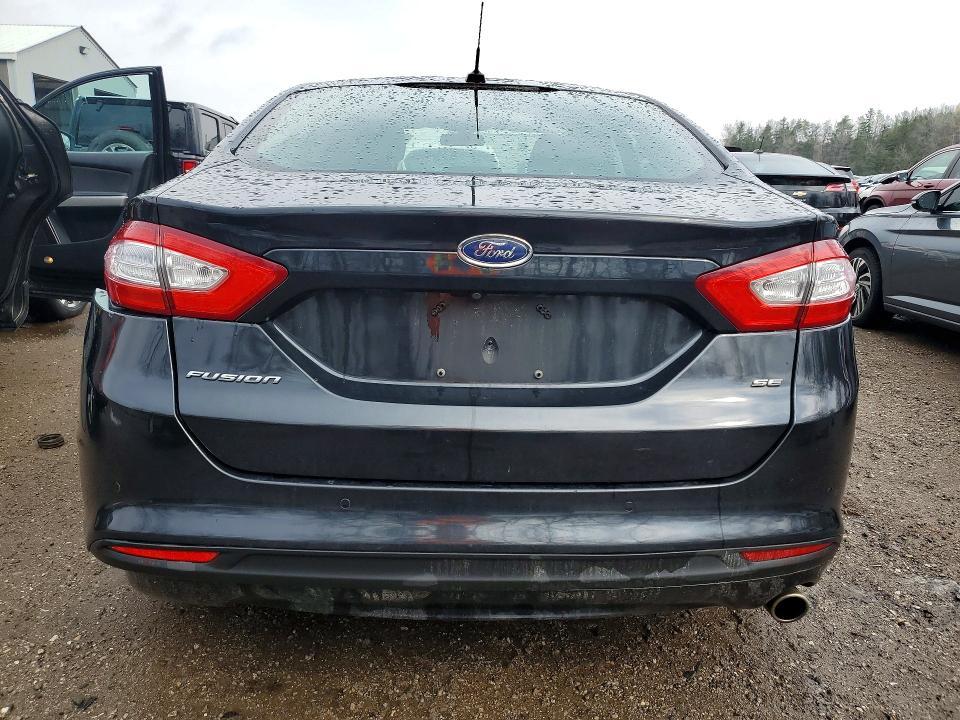 2015 Ford Fusion se