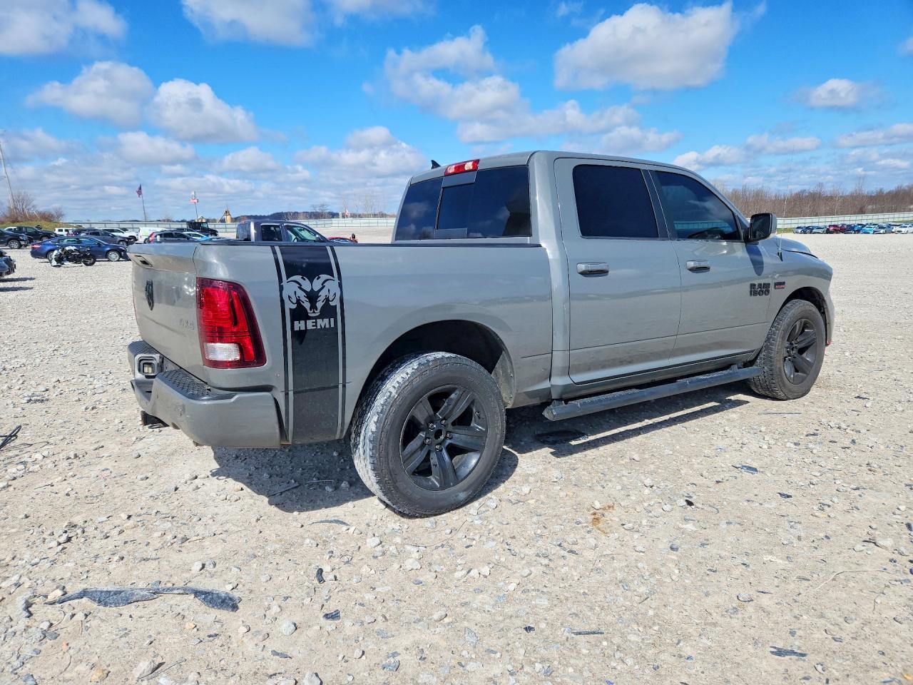 2018 Dodge RAM 1500 Sport