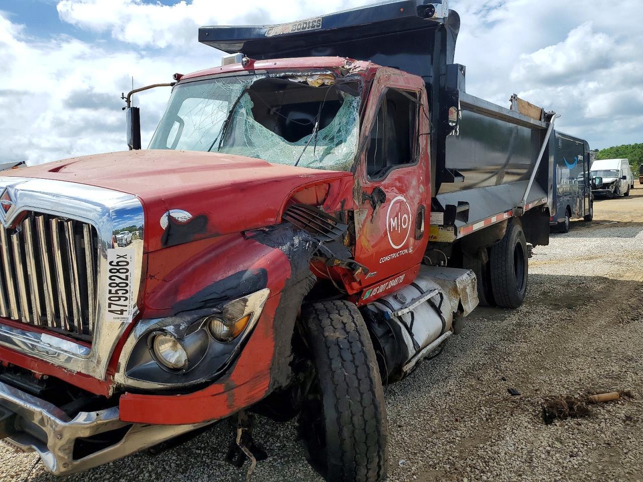 2019 International HV613 Dump Truck