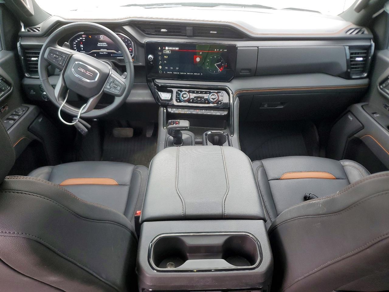 2025 GMC Sierra K1500 AT4