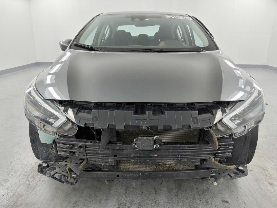 2025 Nissan Versa sv